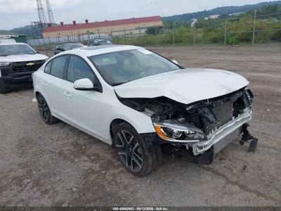 YV140MTL9H2****** · 2017 VOLVO S60 T5 DYNAMIC