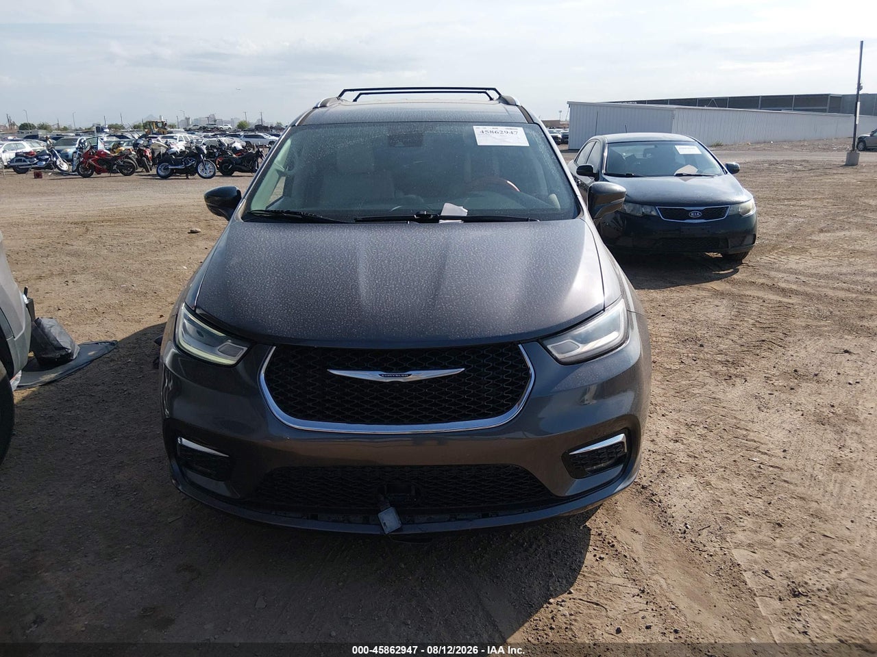 2021 CHRYSLER PACIFICA TOURING L · 6/10