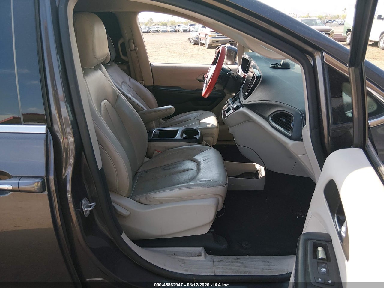 2021 CHRYSLER PACIFICA TOURING L · 5/10