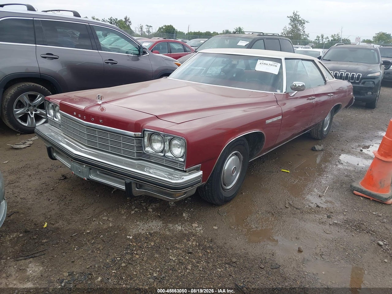 1975 BUICK LESABRE · 2/11