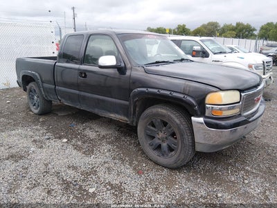2GTEK19T821****** · 2002 GMC SIERRA 1500 SLE