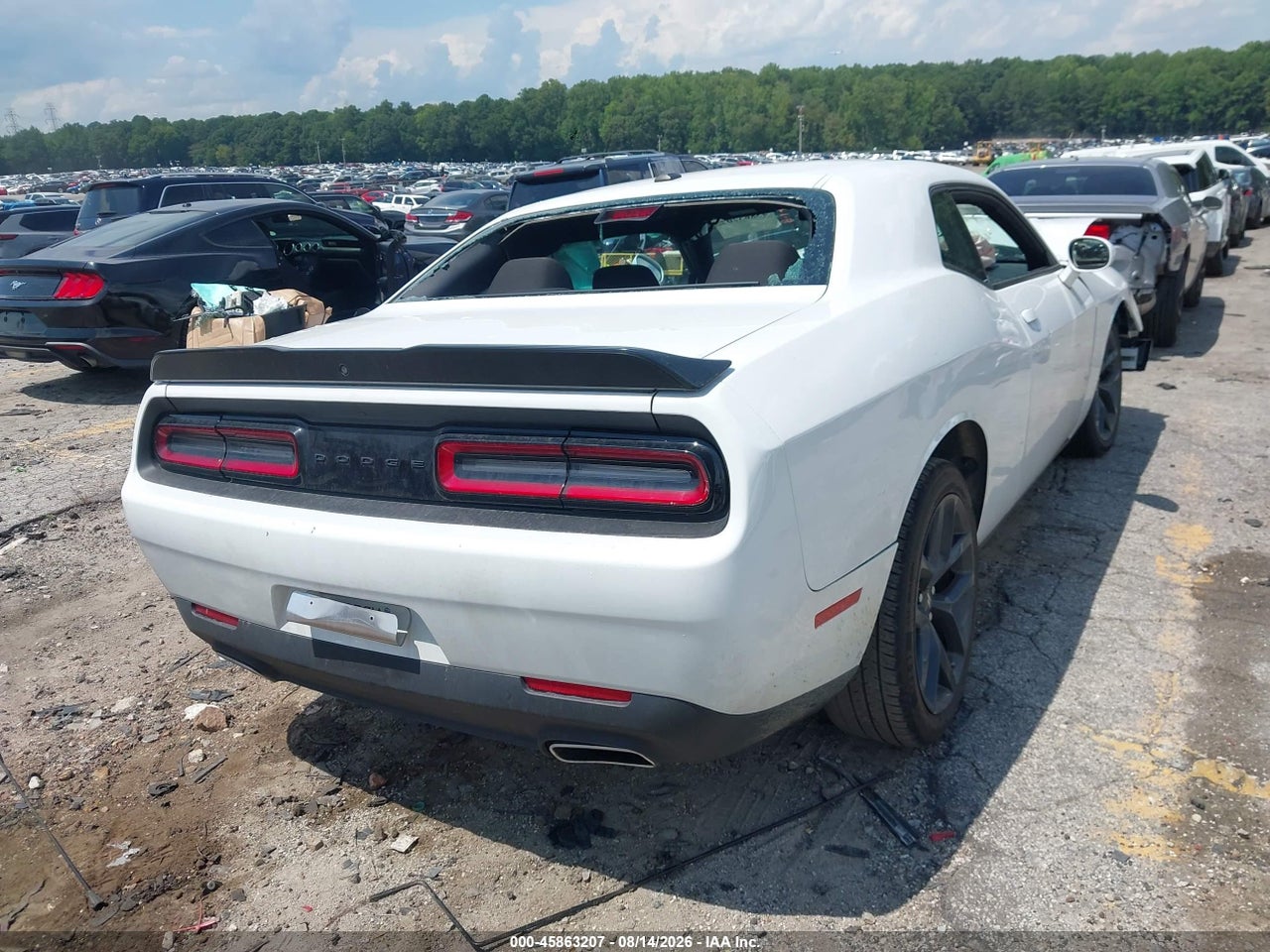 2023 DODGE CHALLENGER SXT · 4/11