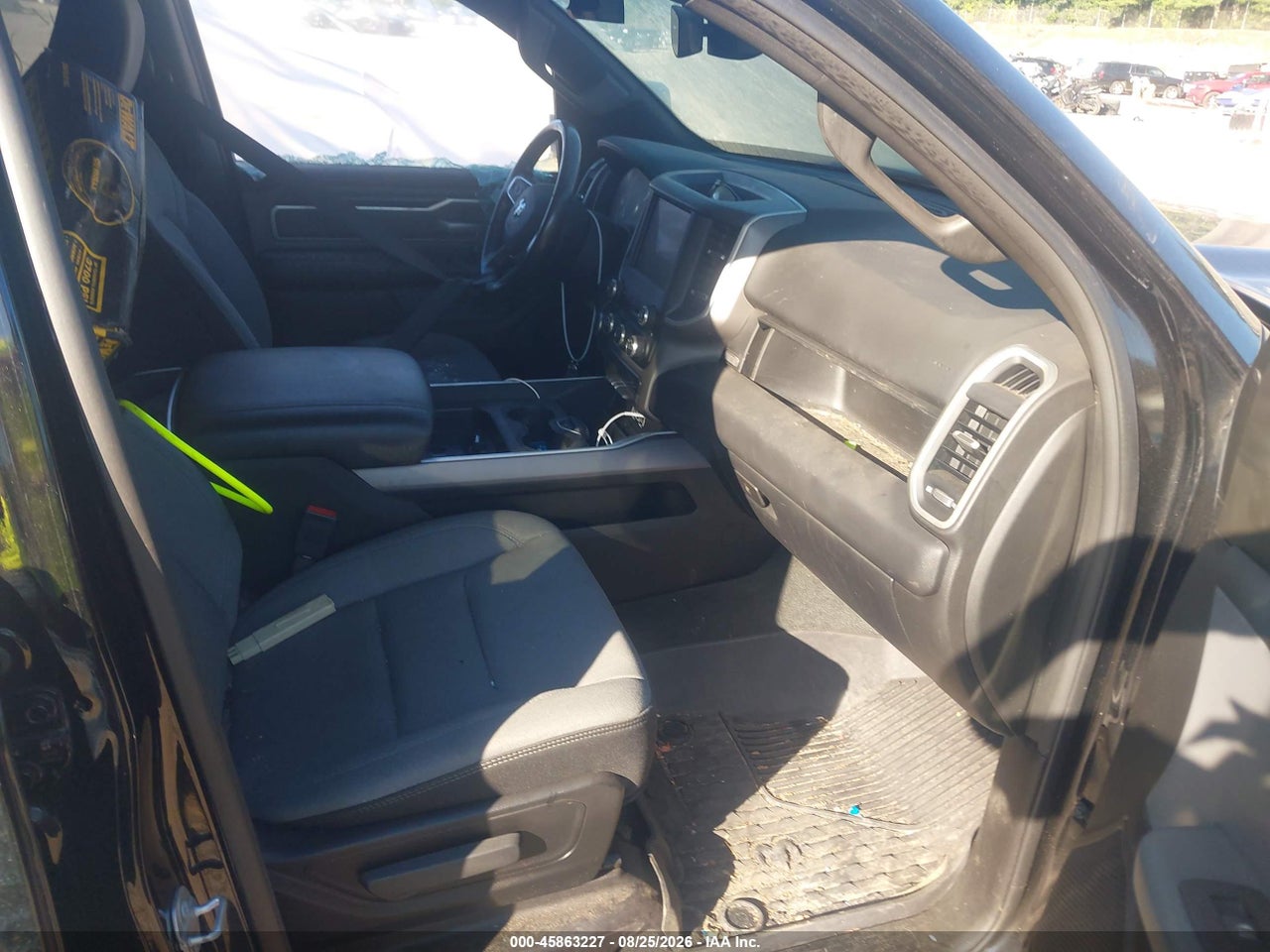 2021 RAM 1500 BIG HORN  4X4 6'4 BOX · 5/11