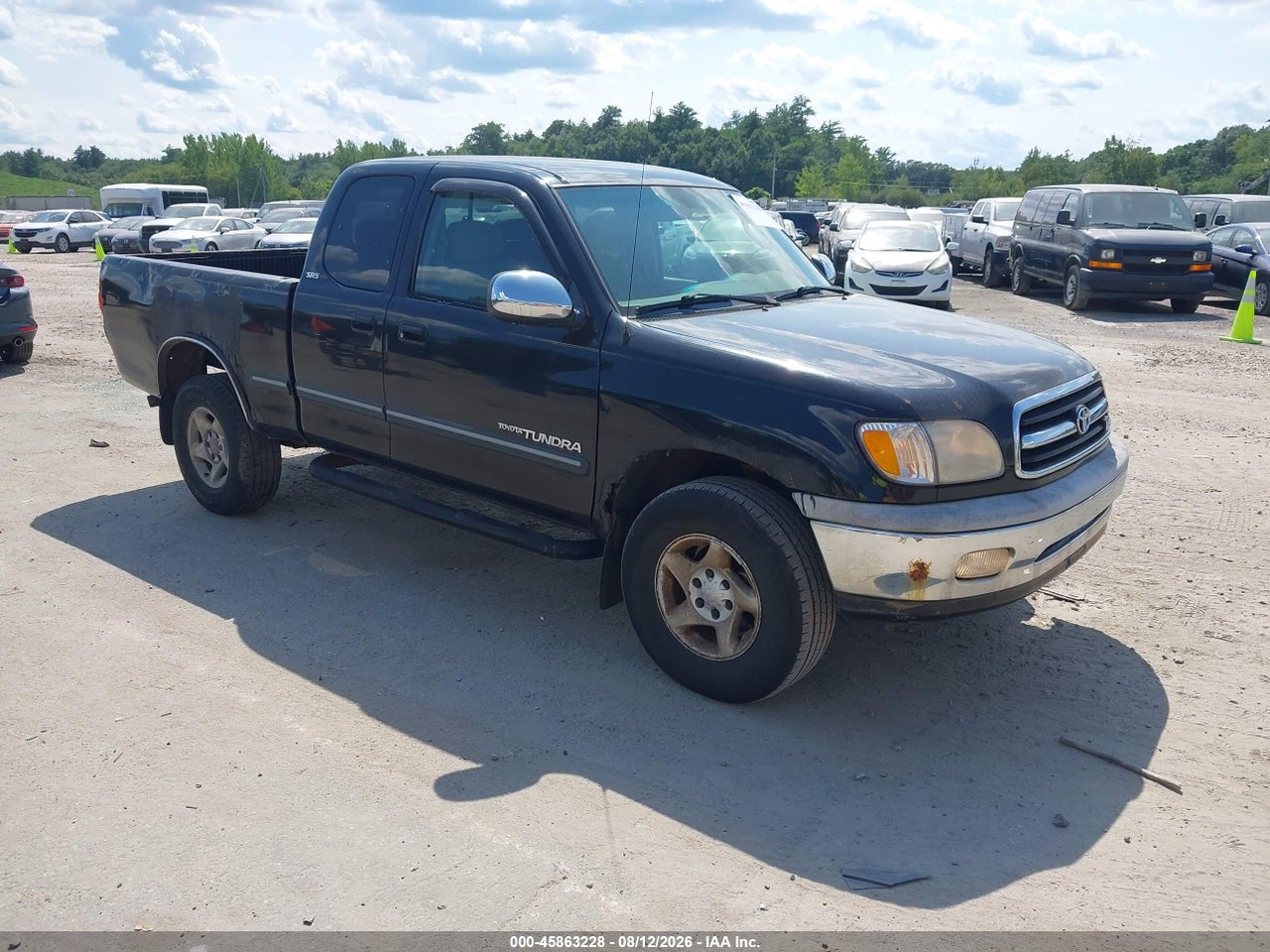 5TBBT441XYS****** · 2000 TOYOTA TUNDRA SR5 V8