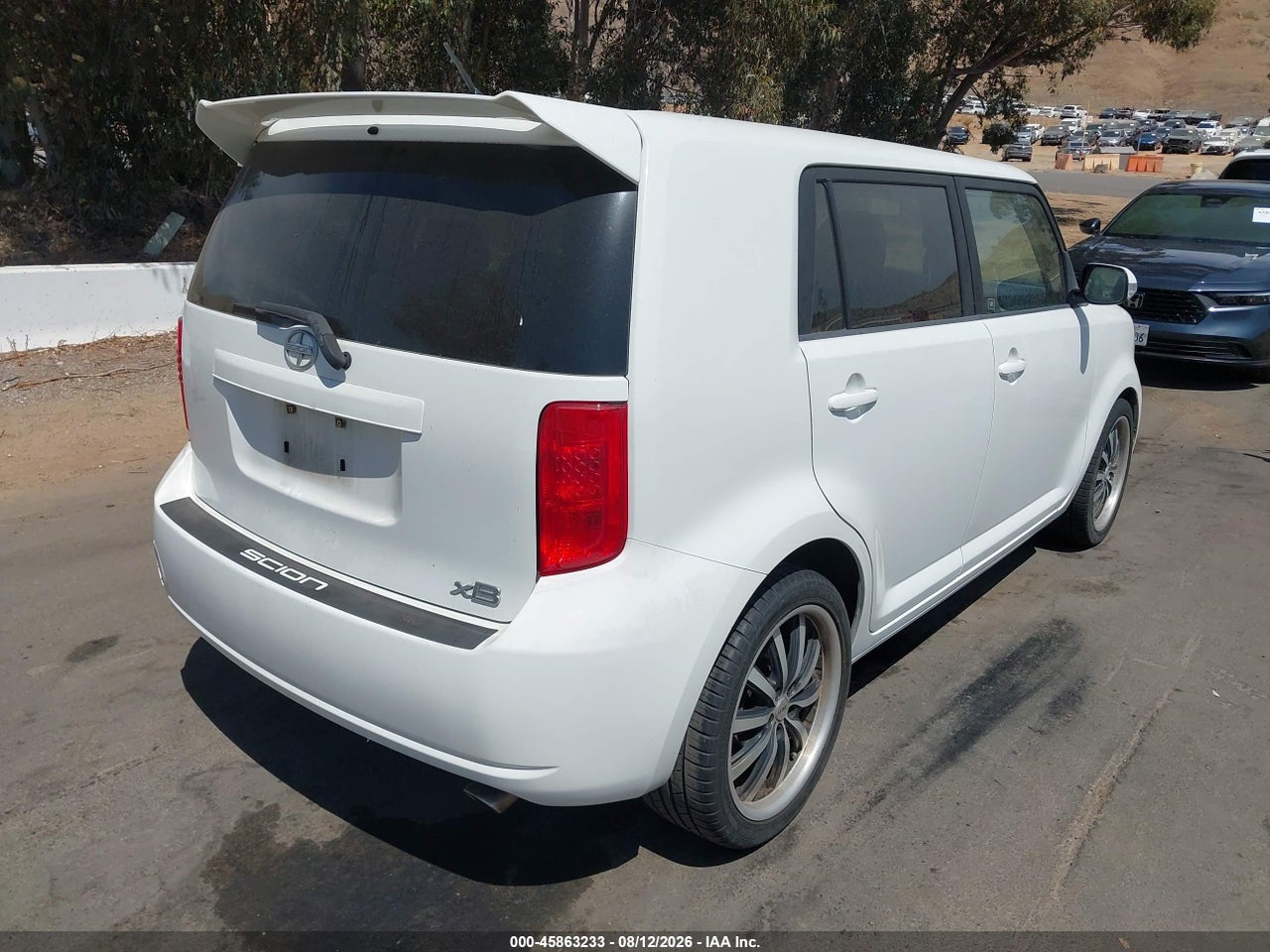 2010 SCION XB · 4/11