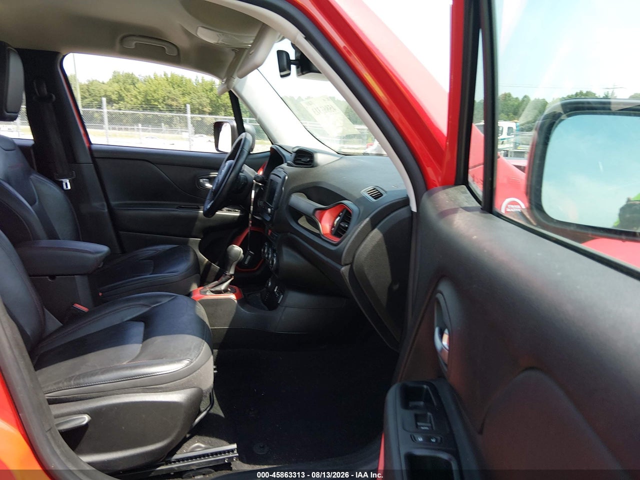 2017 JEEP RENEGADE TRAILHAWK · 5/11