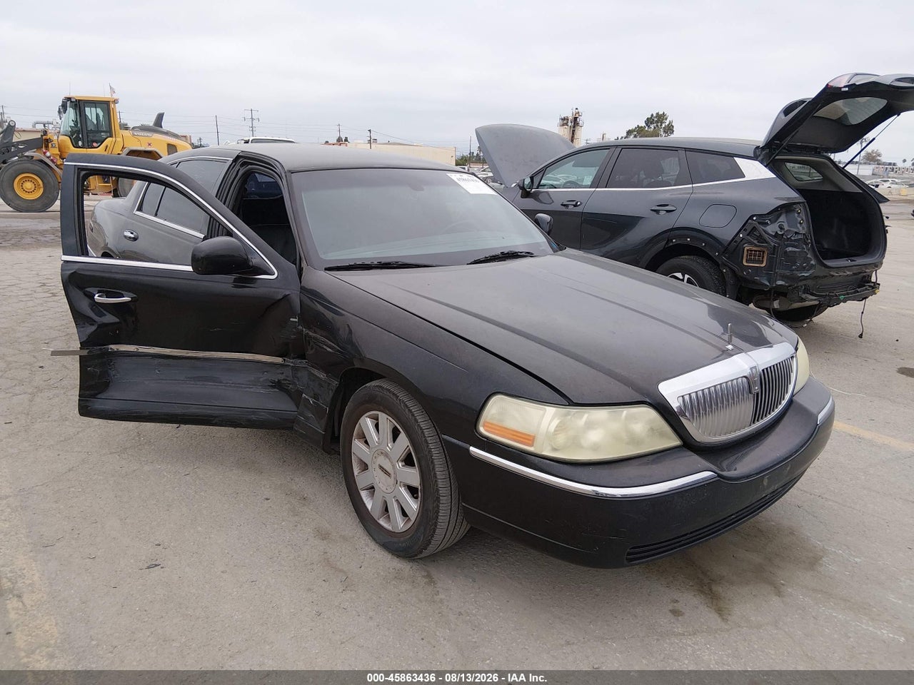 2005 LINCOLN TOWN CAR EXECUTIVE L