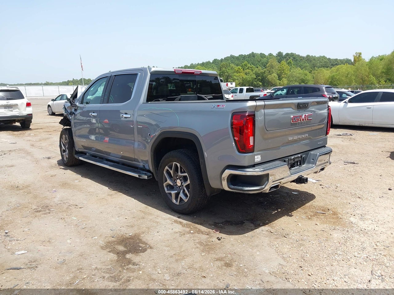 2026 GMC SIERRA 1500 , SHORT BED, SLT, 4WD · 3/11