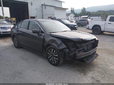 4S3BNAF66J3****** · 2018 SUBARU LEGACY 2.5I PREMIUM