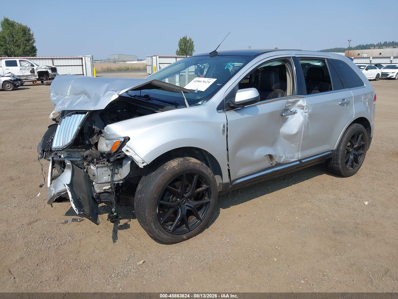 2011 LINCOLN MKX · 2/10