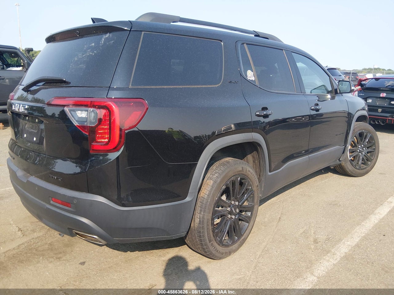 2023 GMC ACADIA AWD SLT · 4/11