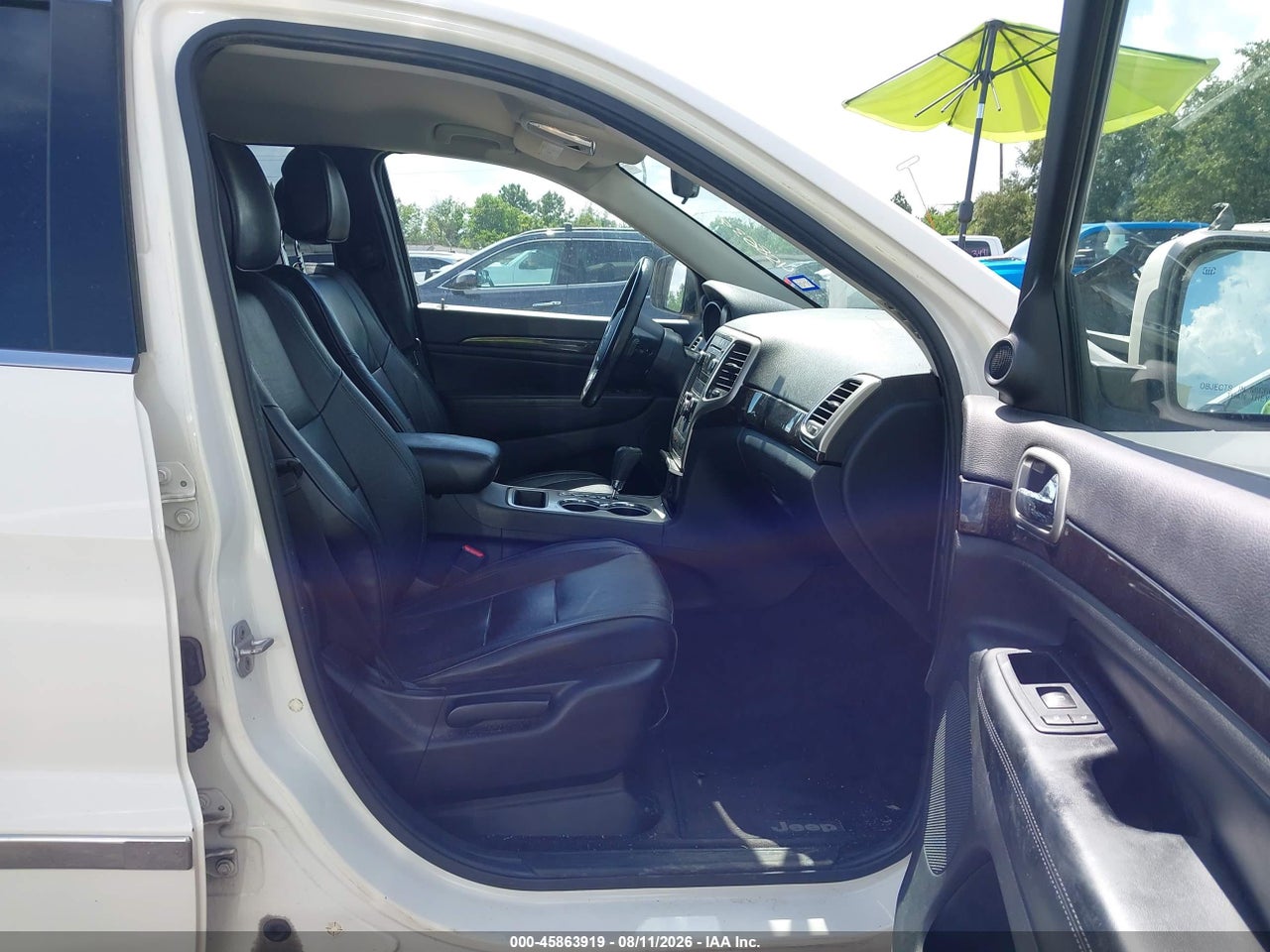 2011 JEEP GRAND CHEROKEE LAREDO · 5/11