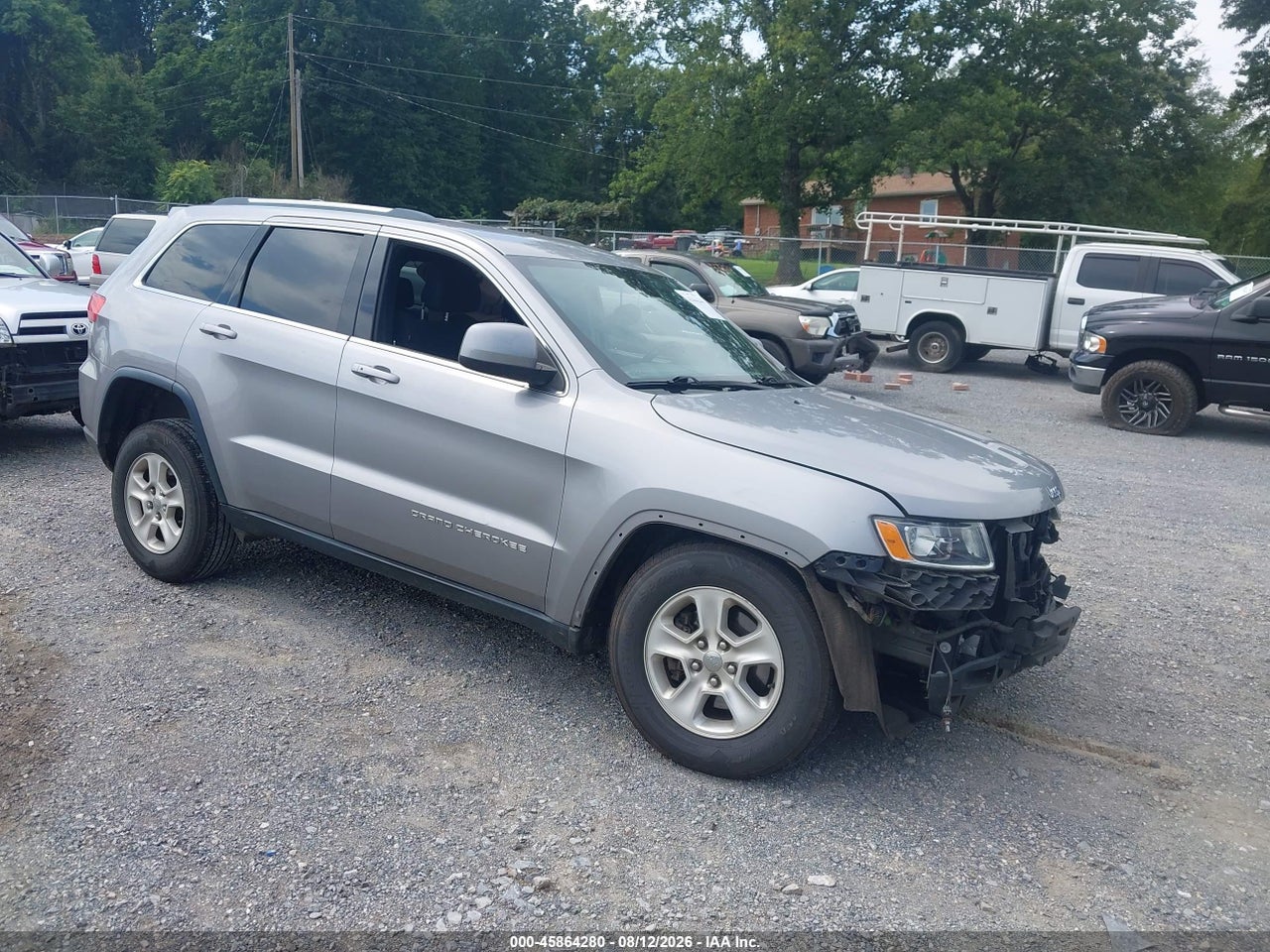 1C4RJFAG5FC****** · 2015 JEEP GRAND CHEROKEE LAREDO
