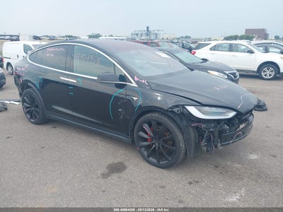 5YJXCBE47JF****** · 2018 TESLA MODEL X 100D/75D/P100D