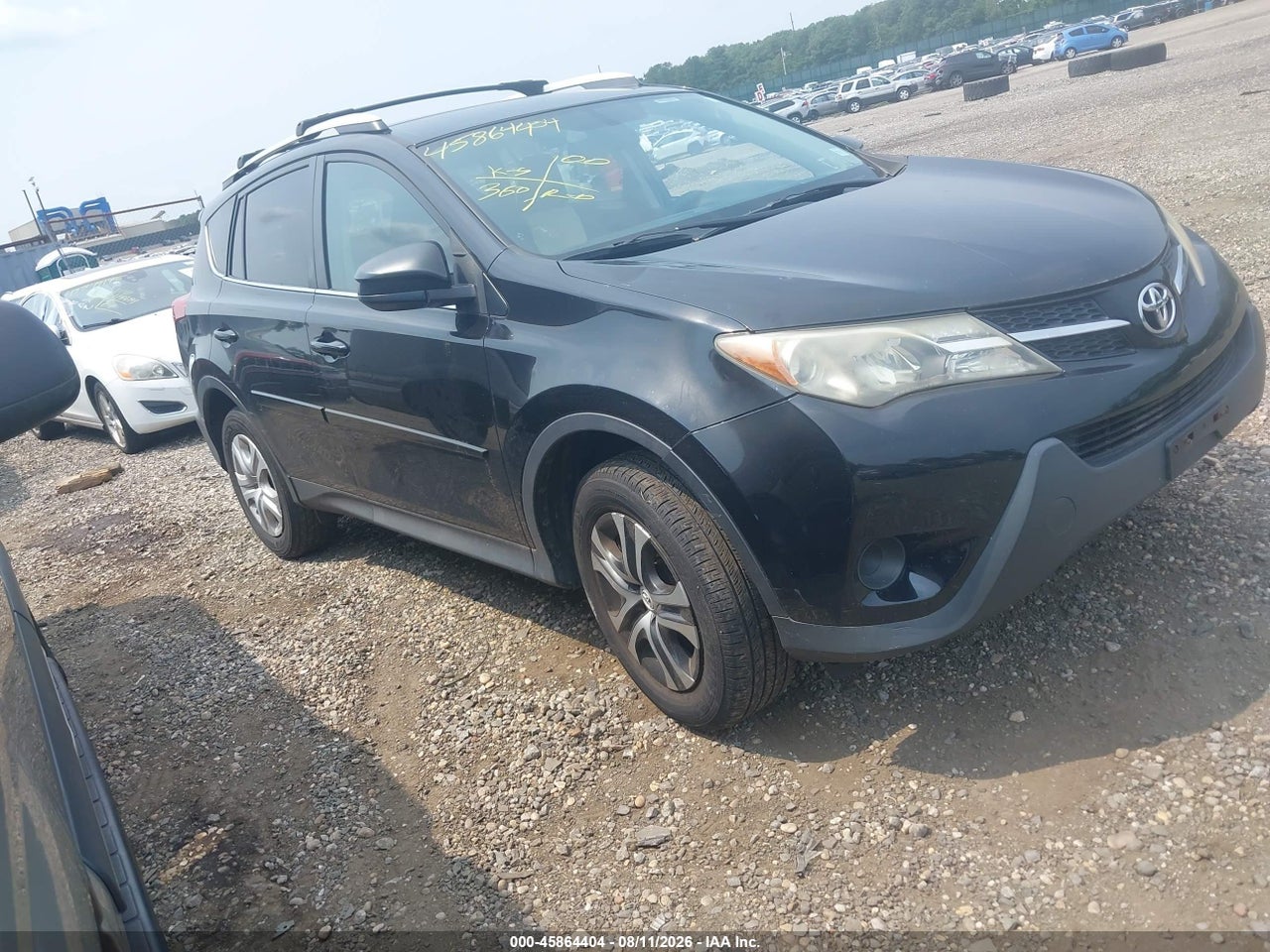 2T3BFREV1FW****** · 2015 TOYOTA RAV4 LE