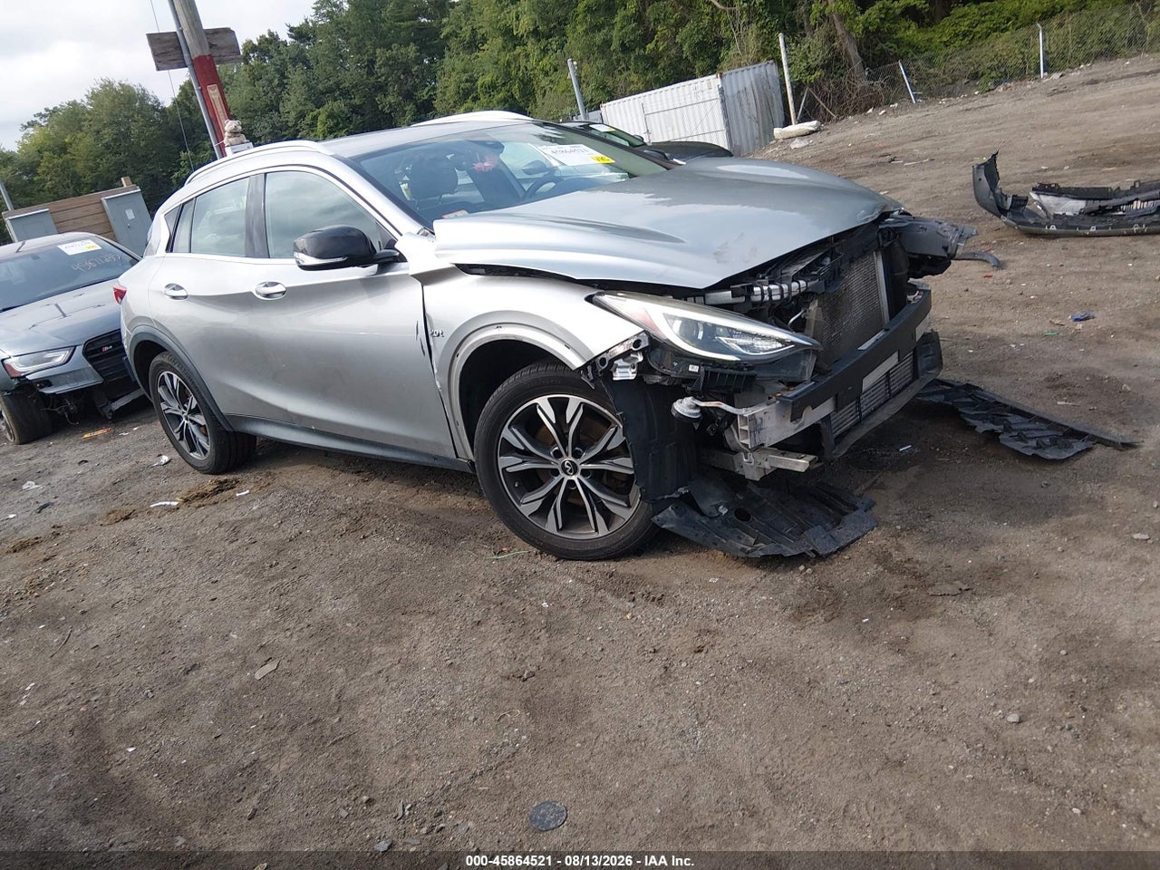 SJKCH5CR6JA****** · 2018 INFINITI QX30 LUXURY