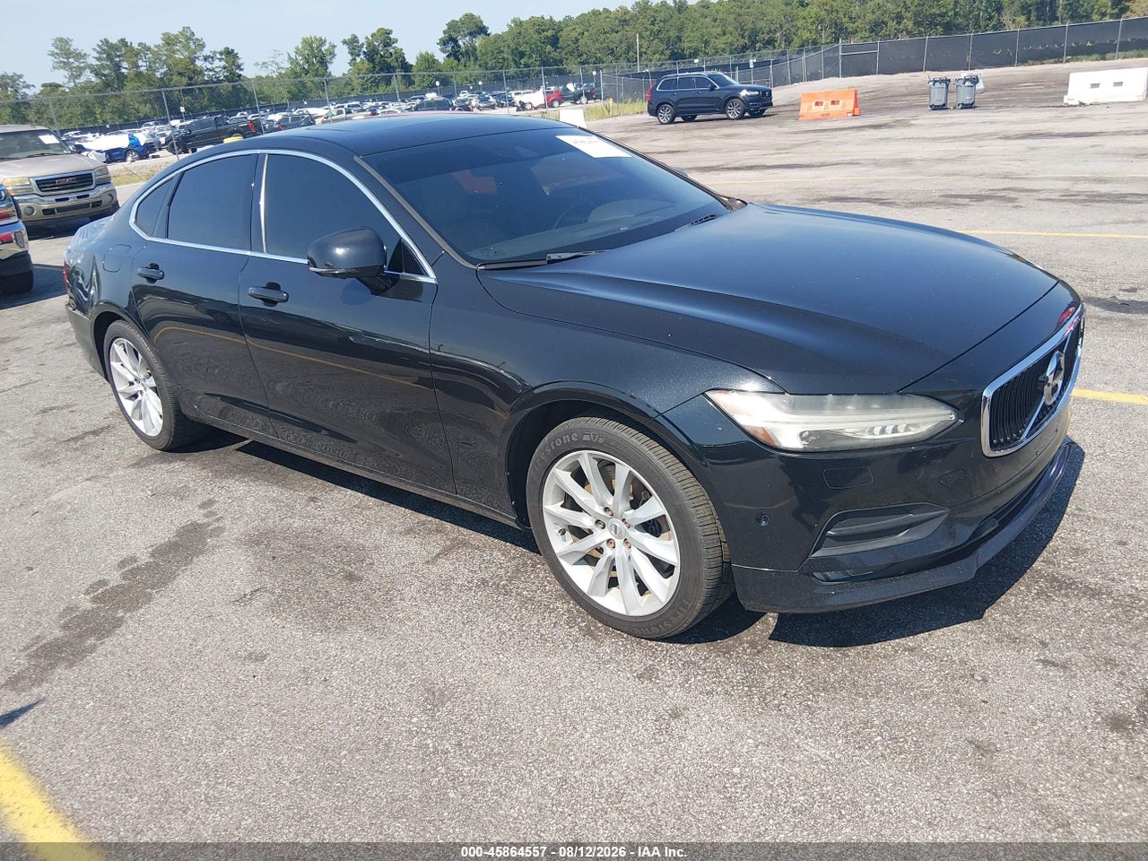 2017 VOLVO S90 T6 MOMENTUM