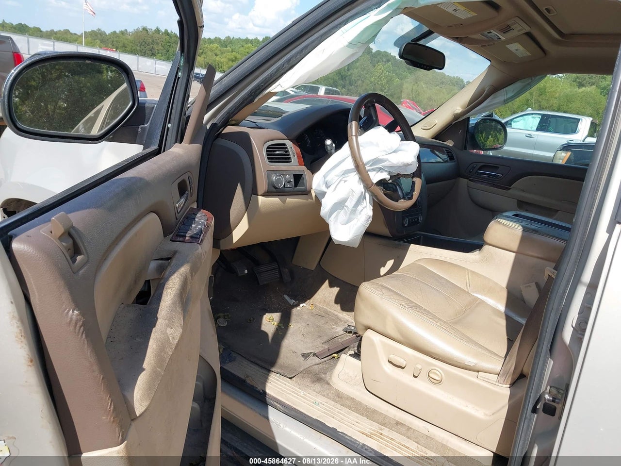 2011 GMC YUKON XL 1500 SLT · 5/11