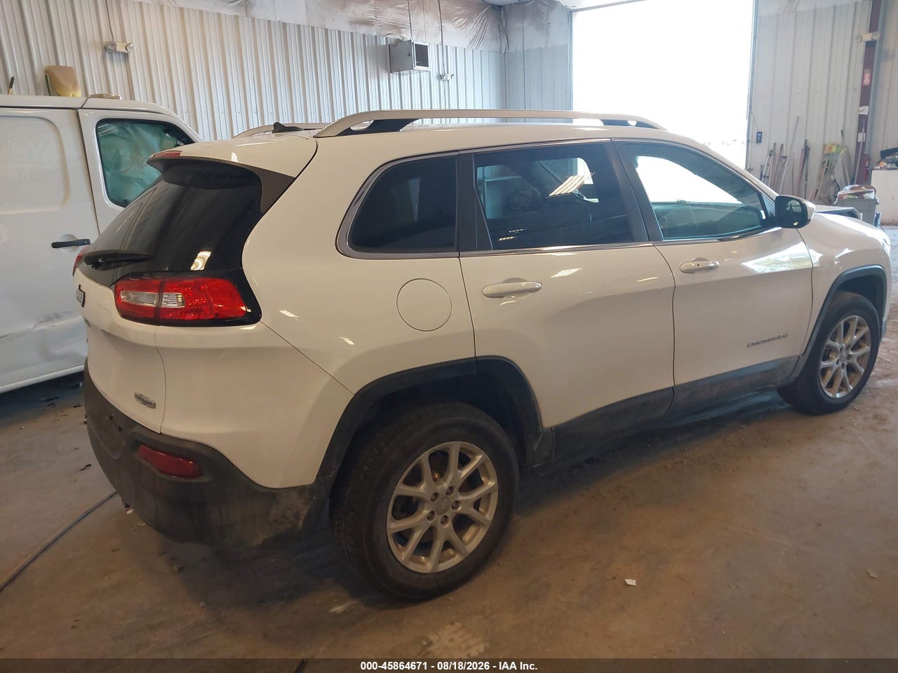 2014 JEEP CHEROKEE LATITUDE · 4/10