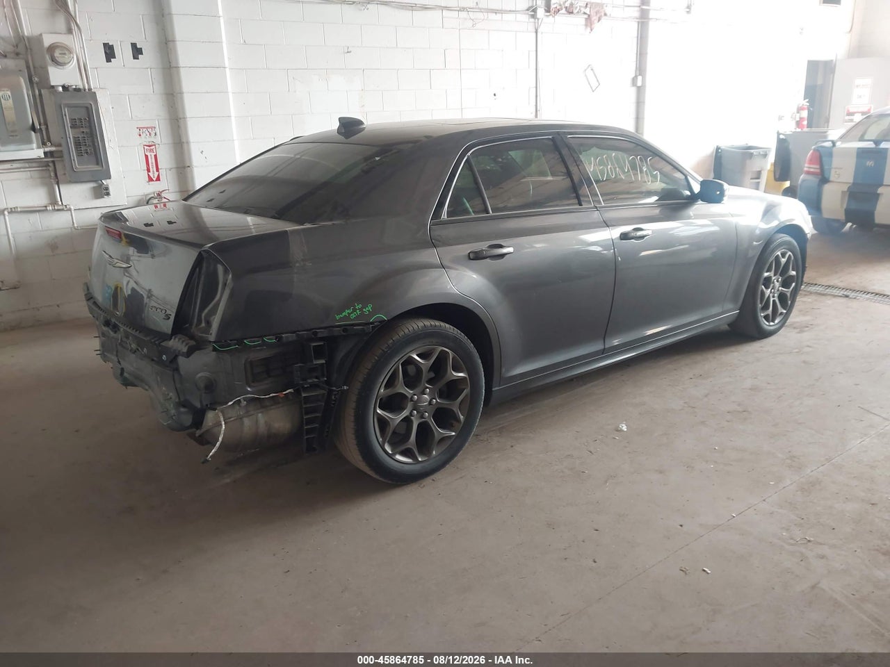 2018 CHRYSLER 300 300S AWD · 4/11