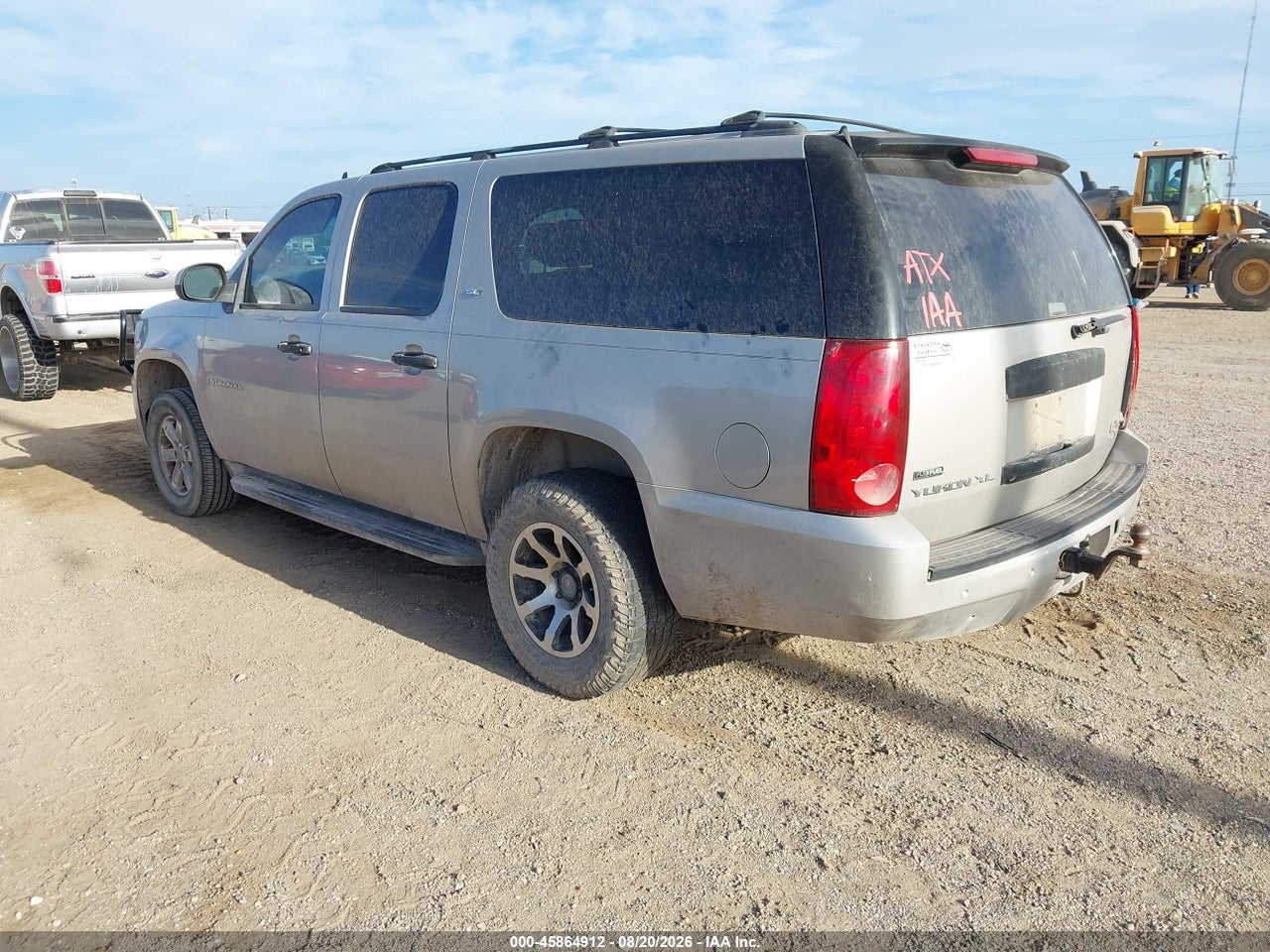 2007 GMC YUKON XL SLT · 3/10