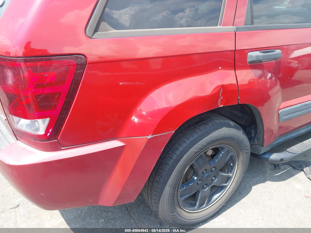 2005 JEEP GRAND CHEROKEE LAREDO · 6/11