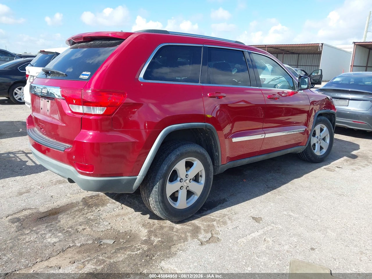 2011 JEEP GRAND CHEROKEE LAREDO · 4/11