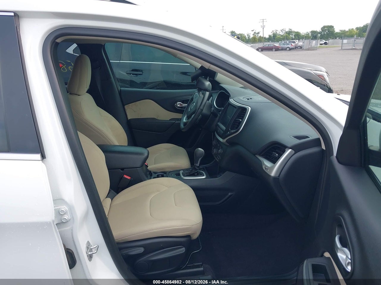 2016 JEEP CHEROKEE LATITUDE · 5/11