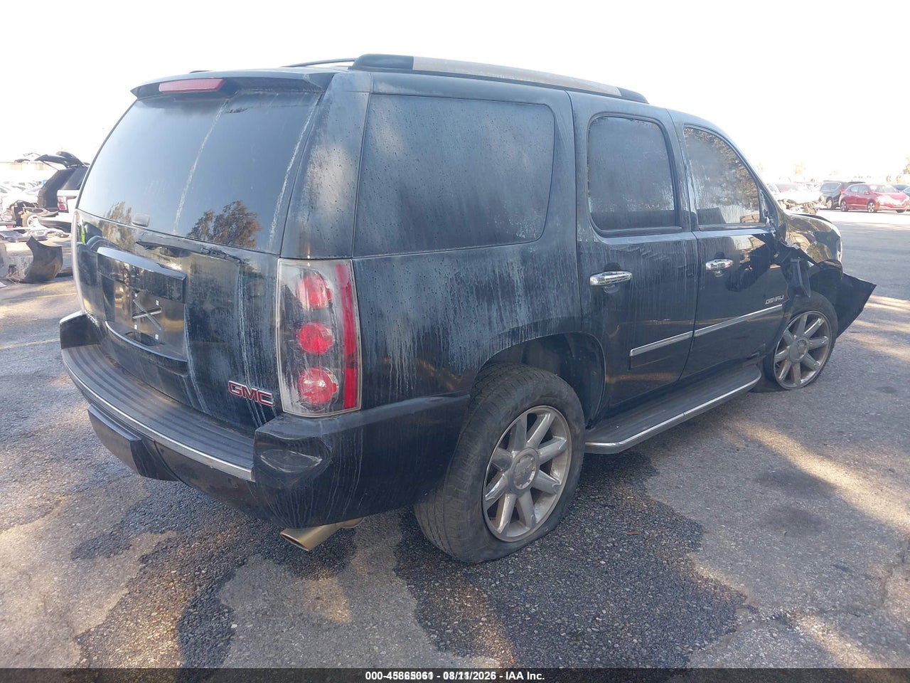 2013 GMC YUKON DENALI · 4/11