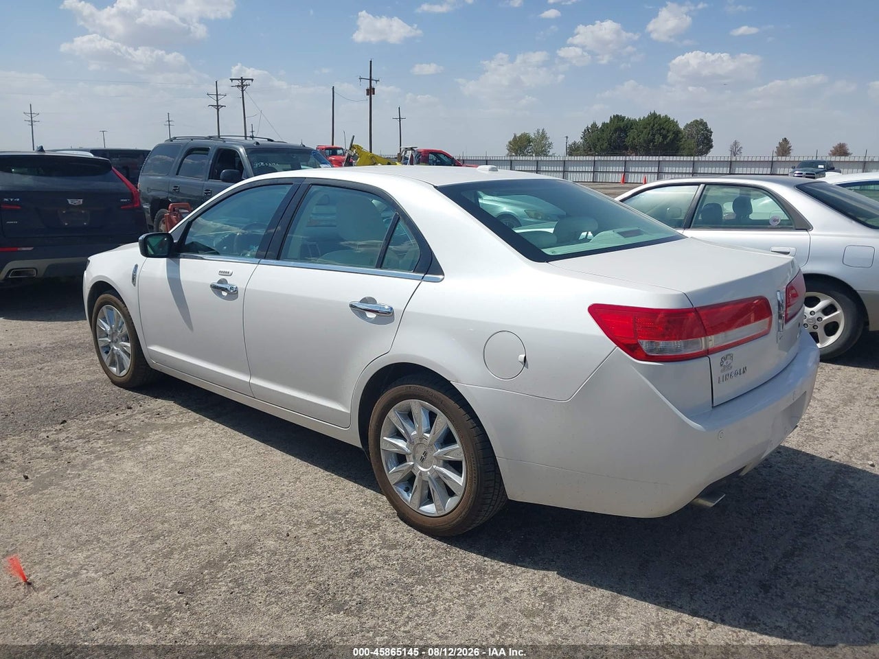 2010 LINCOLN MKZ   · 3/11
