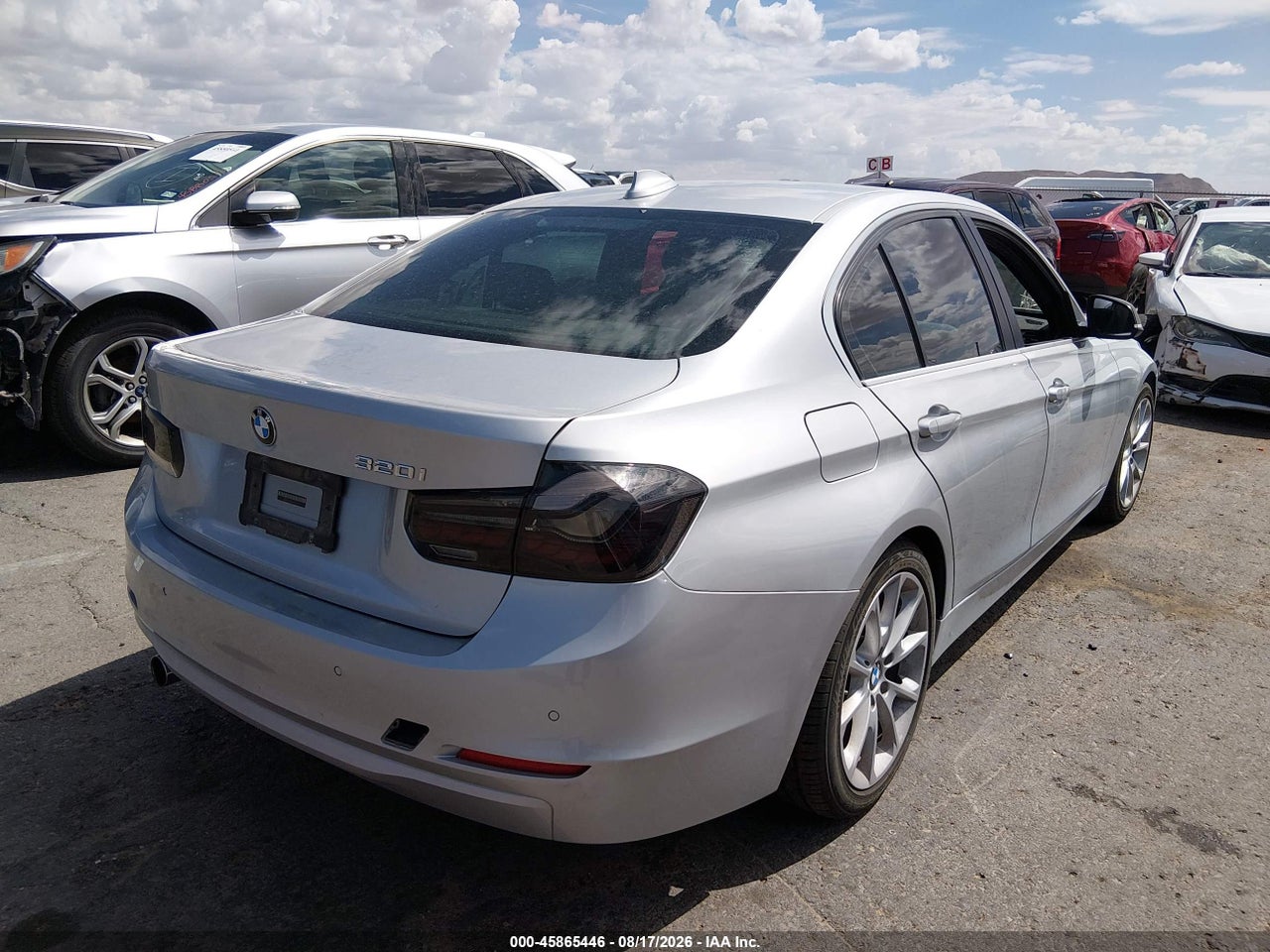 2015 BMW 320I · 4/11