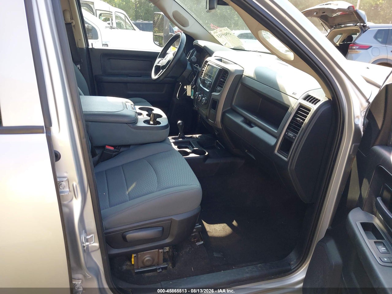 2017 RAM 3500 TRADESMAN  4X4 8' BOX · 5/11