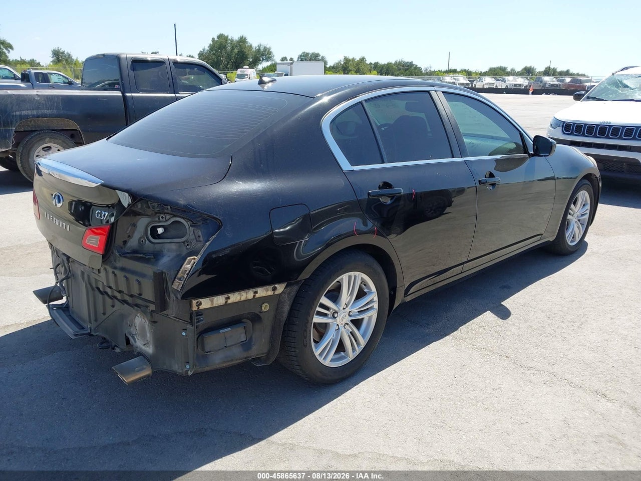2013 INFINITI G37 JOURNEY · 4/11