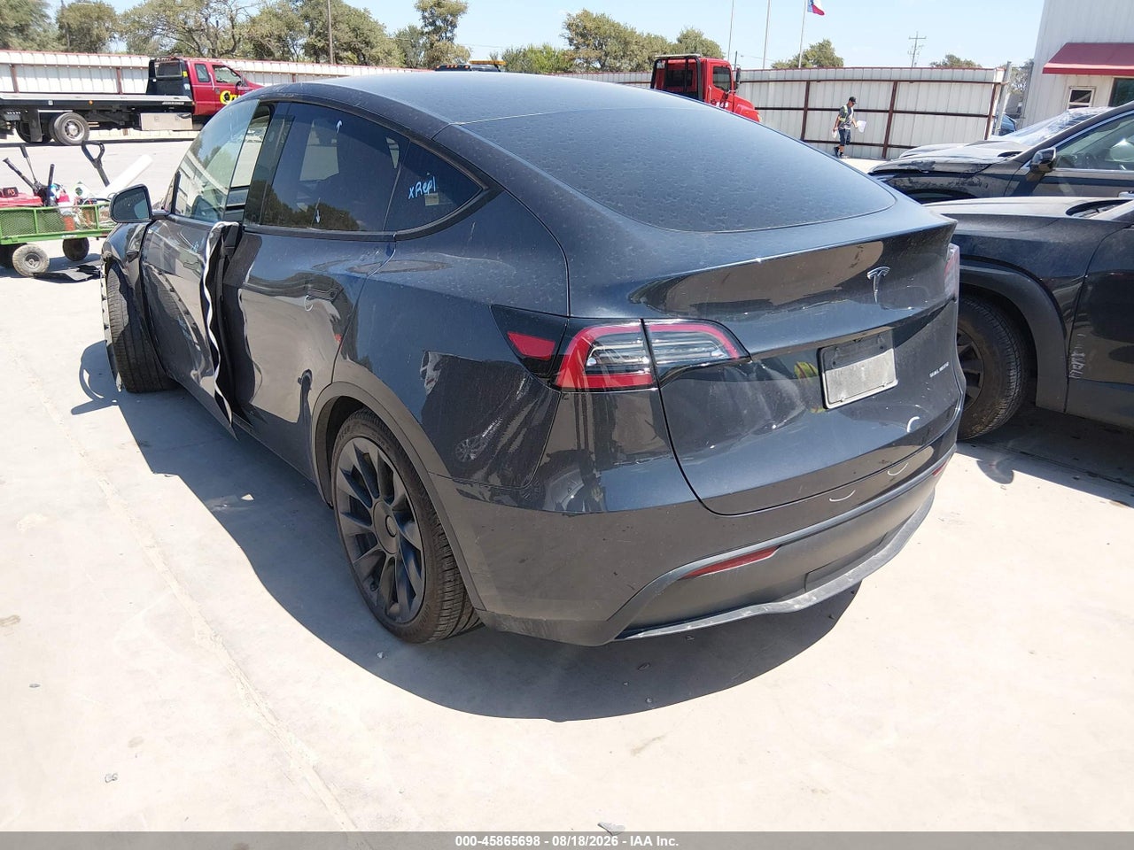2025 TESLA MODEL Y LONG RANGE DUAL MOTOR ALL-WHEEL DRIVE · 3/10