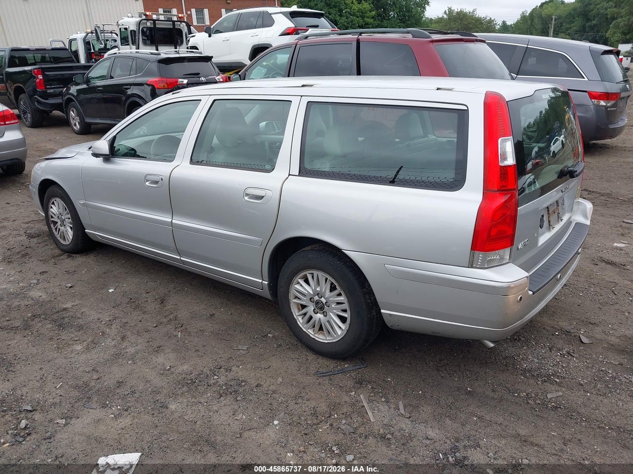 2005 VOLVO V70 2.4 A/2.4 A SR/2.4 M/2.4 M SR · 3/11