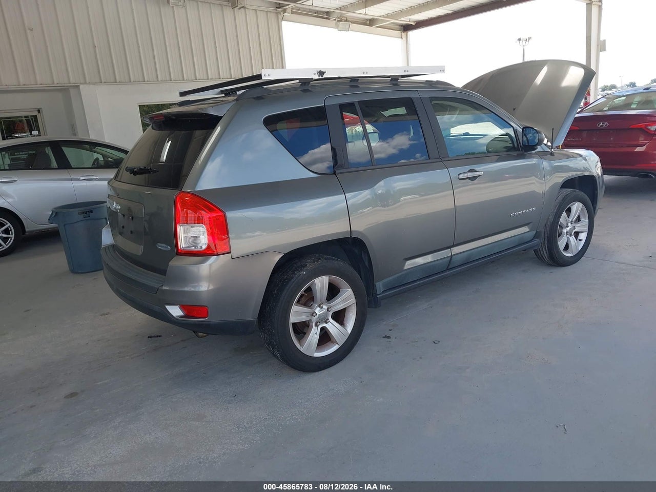 2011 JEEP COMPASS · 4/11