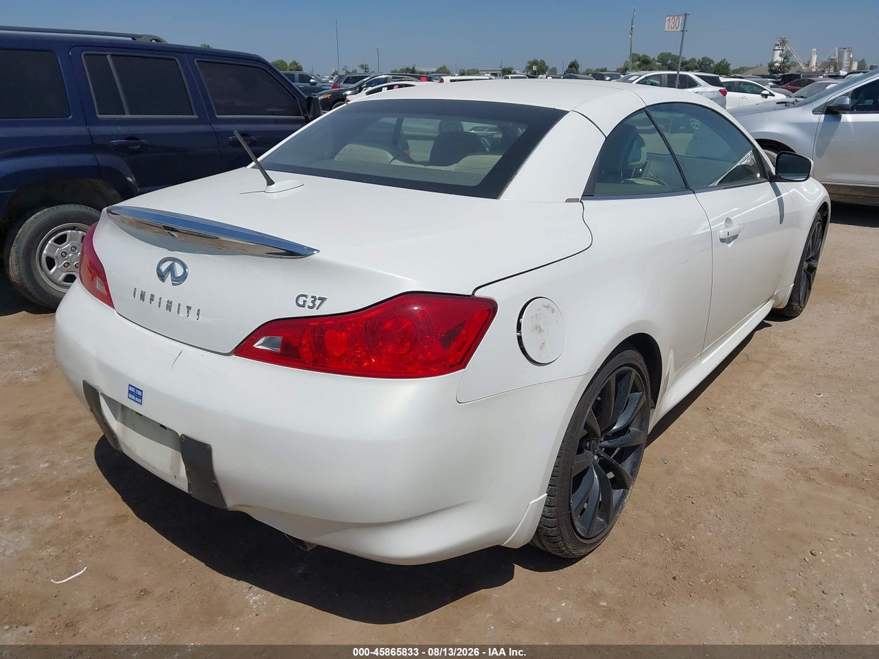2009 INFINITI G37 · 4/11