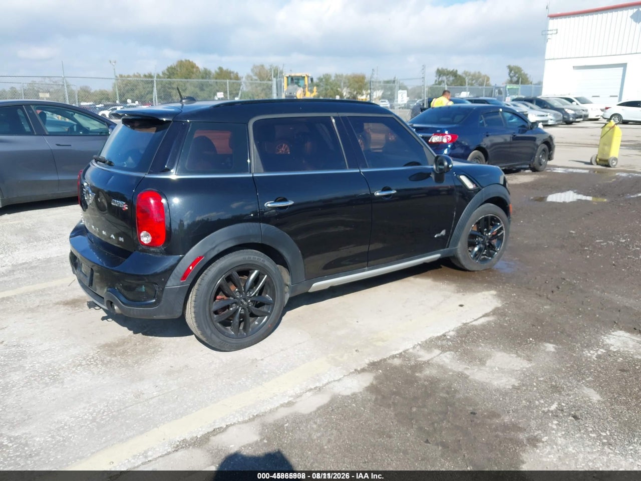 2016 MINI COUNTRYMAN COOPER S · 4/11