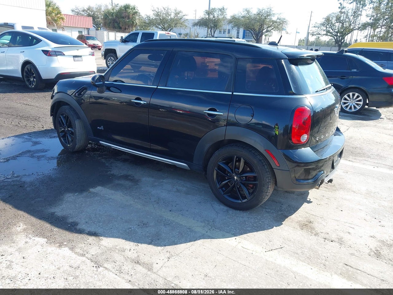 2016 MINI COUNTRYMAN COOPER S · 3/11