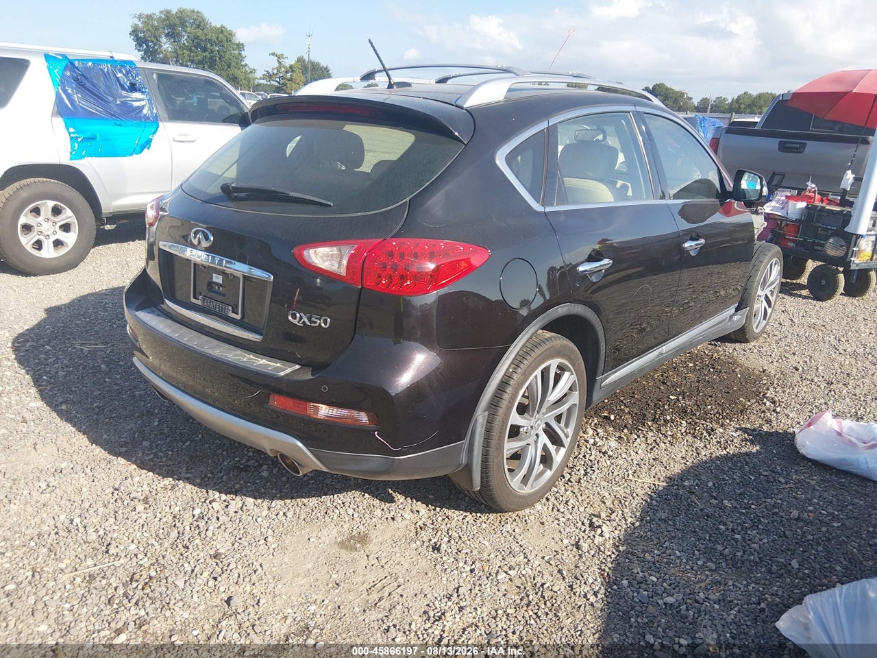 2017 INFINITI QX50 · 4/11