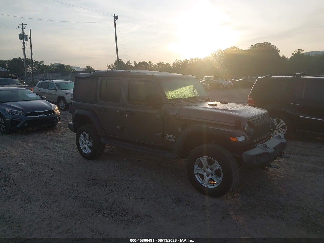 1C4HJXDN7JW****** · 2018 JEEP WRANGLER UNLIMITED SPORT S 4X4