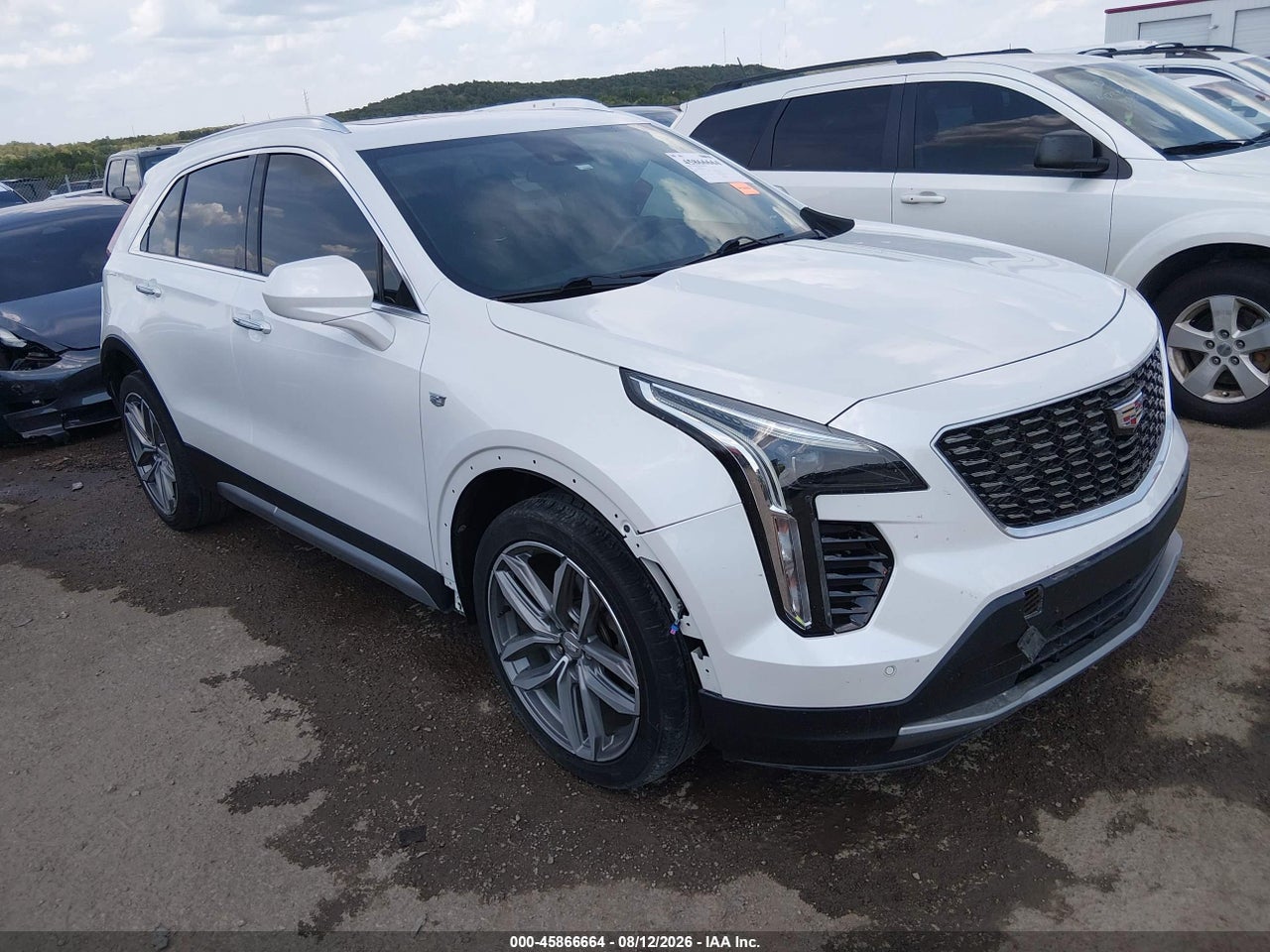 1GYFZDR40KF****** · 2019 CADILLAC XT4 PREMIUM LUXURY