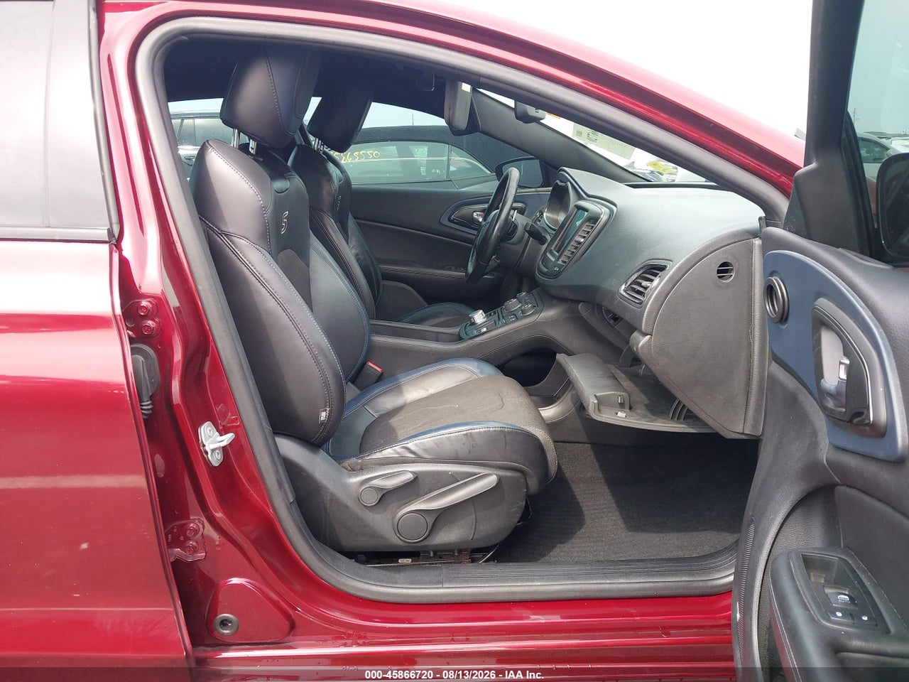 2015 CHRYSLER 200 S · 5/11