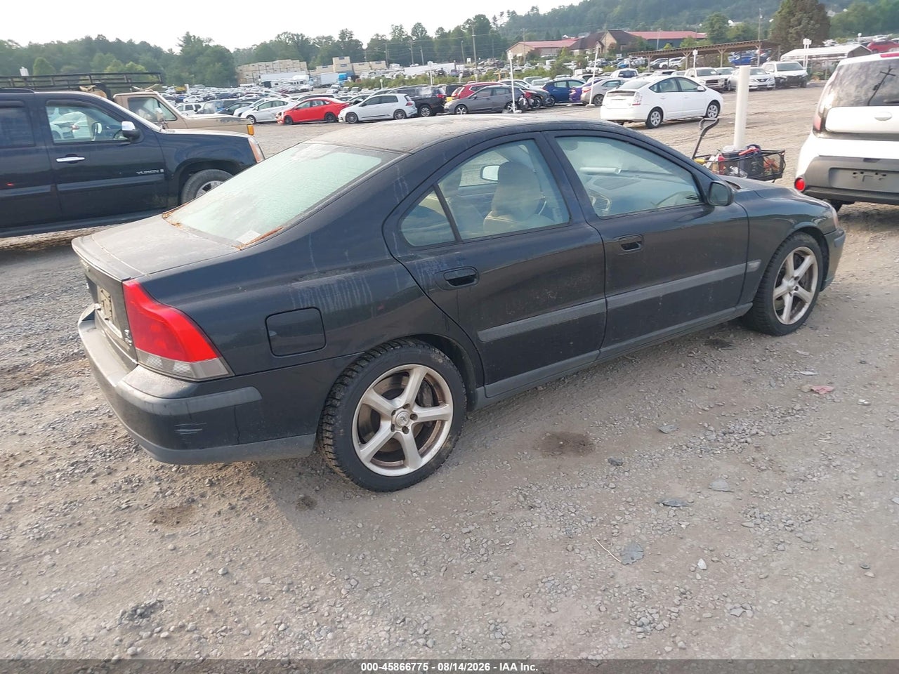 2004 VOLVO S60 R · 4/11