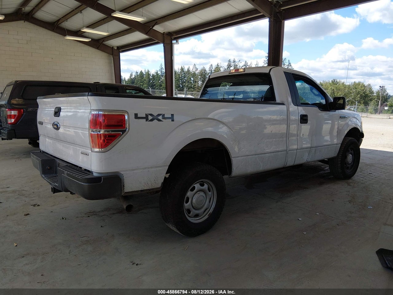 2012 FORD F-150 XL W/HD PAYLOAD PKG · 4/11