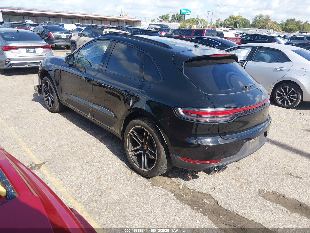 2021 PORSCHE MACAN · 3/11