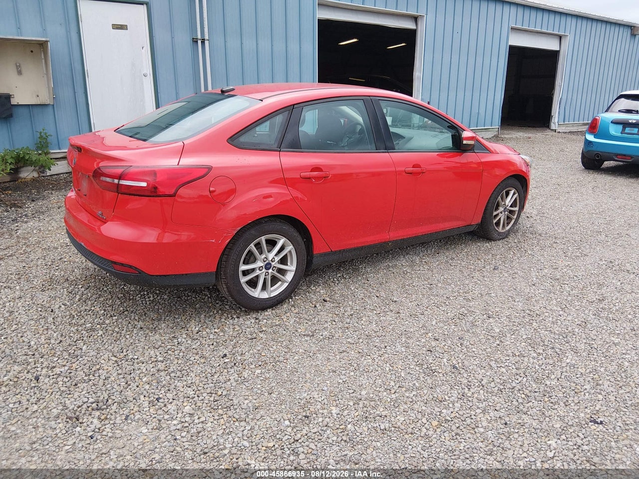2015 FORD FOCUS SE · 4/11
