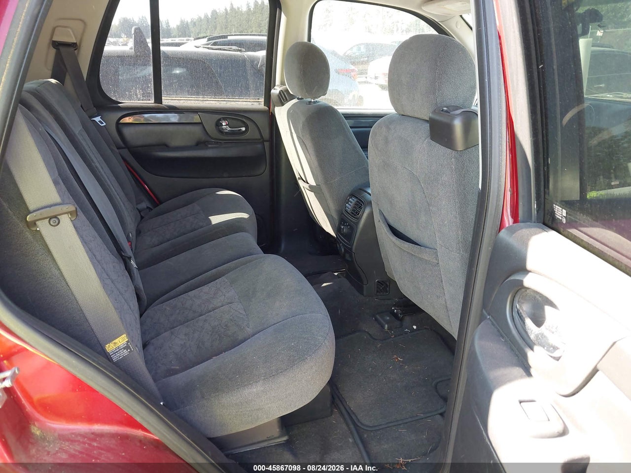 1GKDT13S052****** · 2005 GMC ENVOY SLE · 8/11