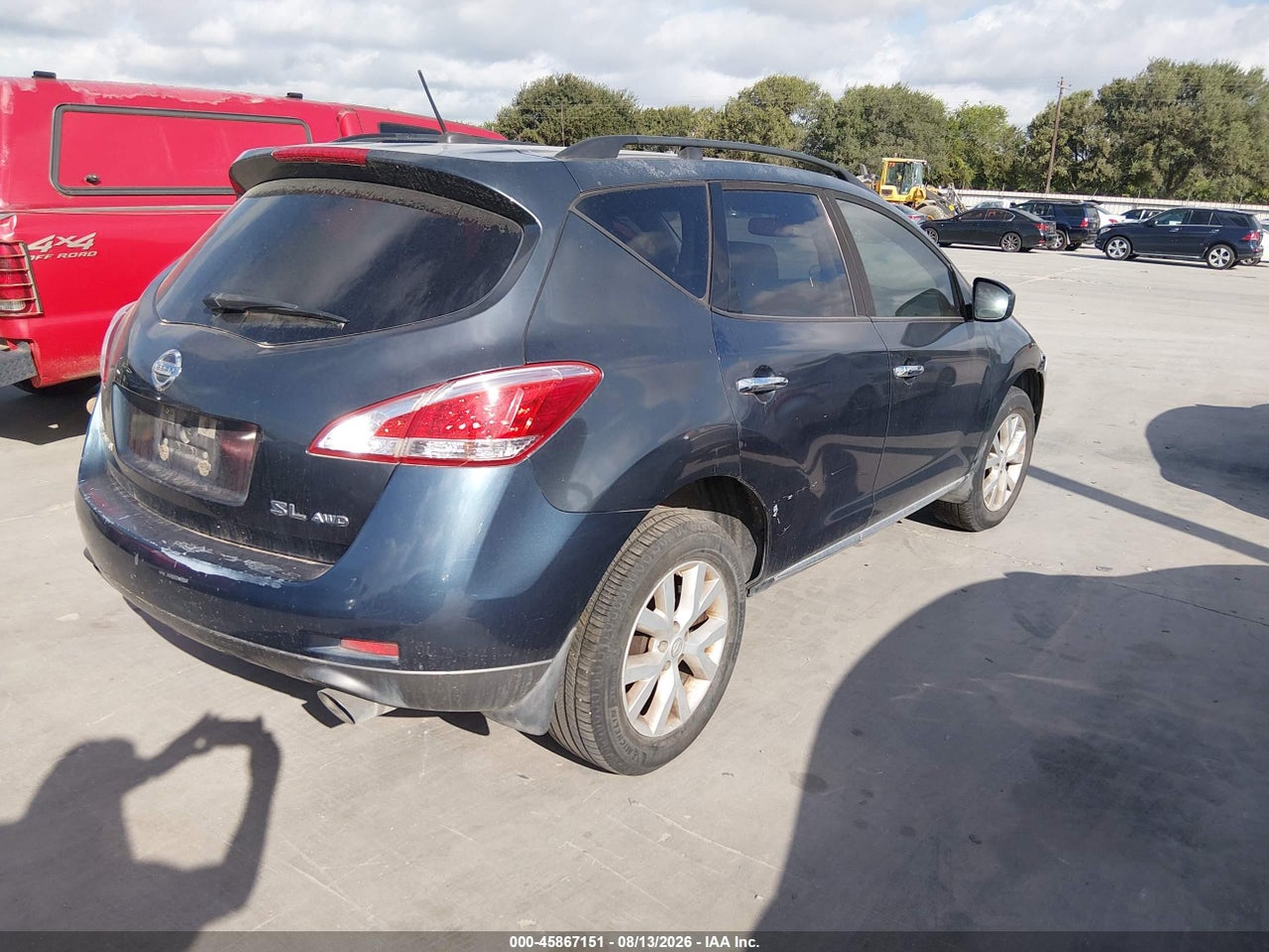 2011 NISSAN MURANO SL · 4/10