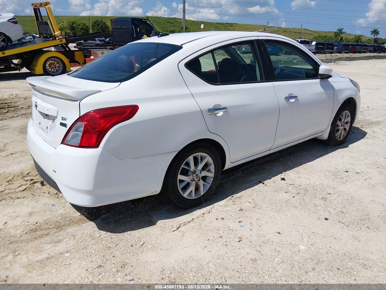 2017 NISSAN VERSA 1.6 SV · 4/11